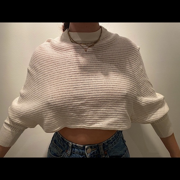 ARITZIA TOP - Picture 2 of 3
